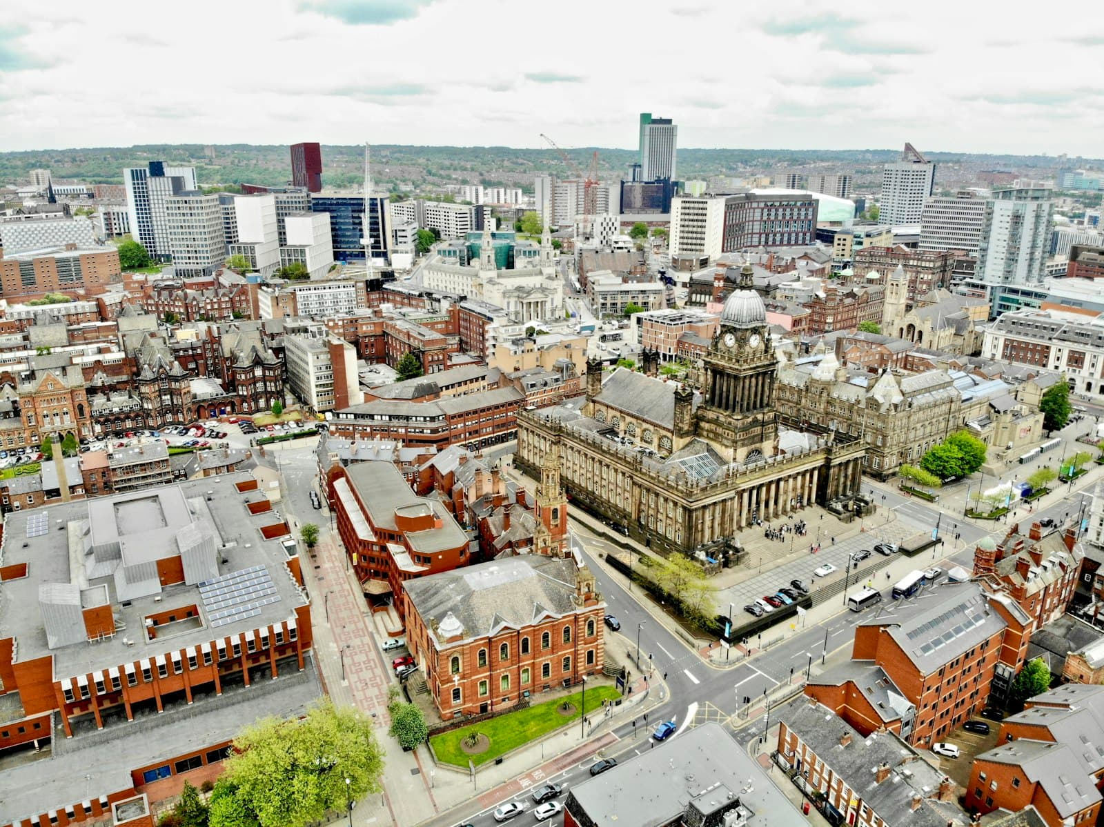 Leeds — Town Hall and city-centre skyline from above